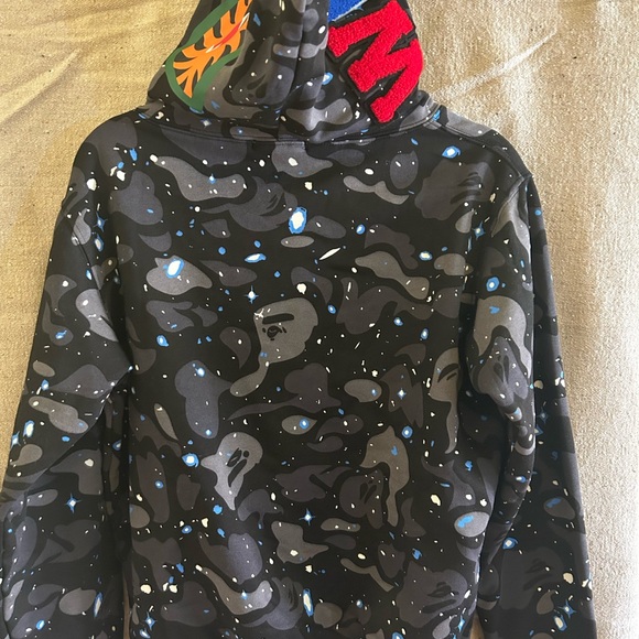BAPE HOODIE ZIPUP GALAXY SIZE MEDIUM - Picture 2 of 6